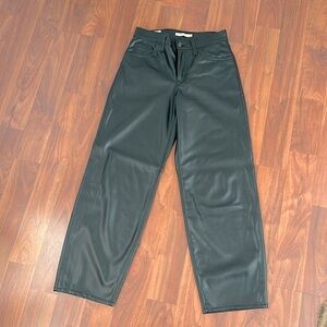 Women’s Levi’s Black Faux Leather Baggy Dad Pants. Size 25W/30L
